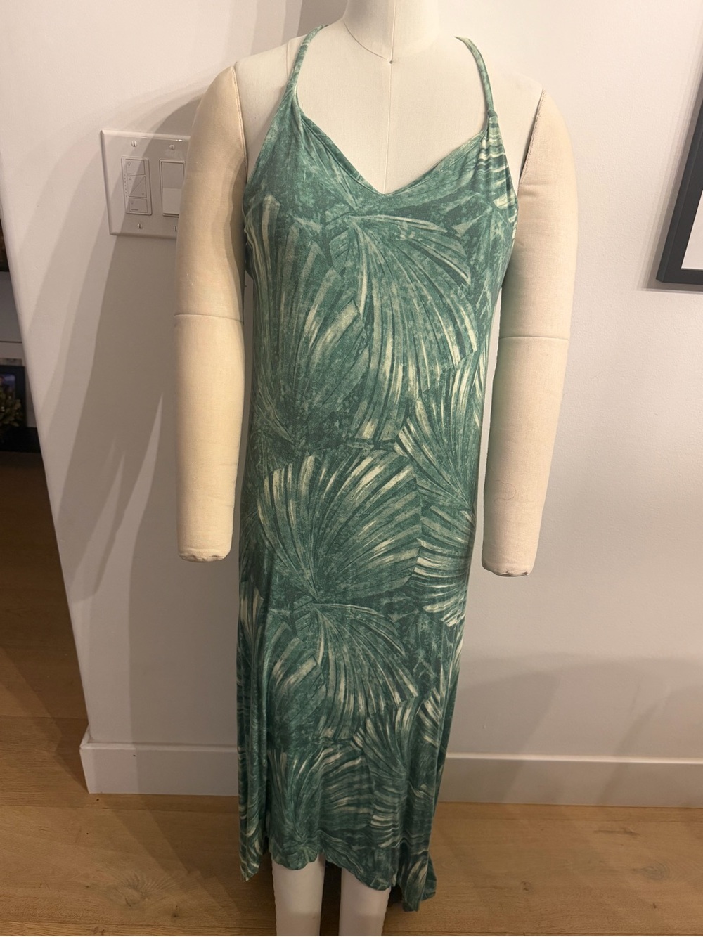 C&C California Green Palm-Print Midi Slip Dress with Cream Accents